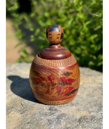 Kokeshi Traditionnelle Ejiko de style Naruko | Boite en bois Enju arbre à pagode Pour