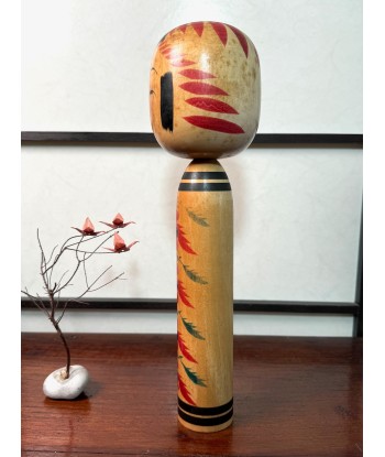 Kokeshi traditionnelle de Nagao Masayoshi | style Togatta - Chrysanthème 31 cm pour bénéficier 