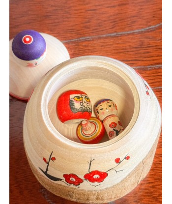 Kokeshi boîte et ses surprises cachées de Yuka Tumizuka acheter