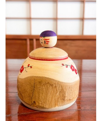 Kokeshi boîte et ses surprises cachées de Yuka Tumizuka acheter